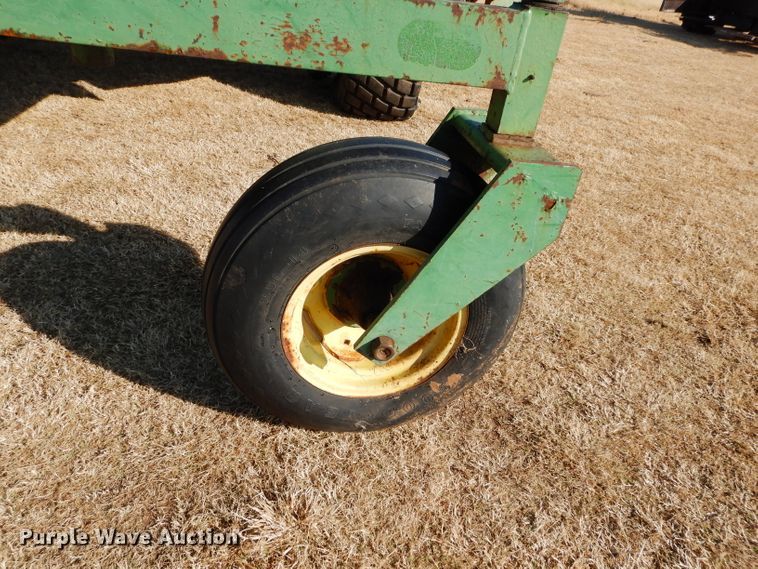 image for item DH3630 1975 John Deere 2270 windrower