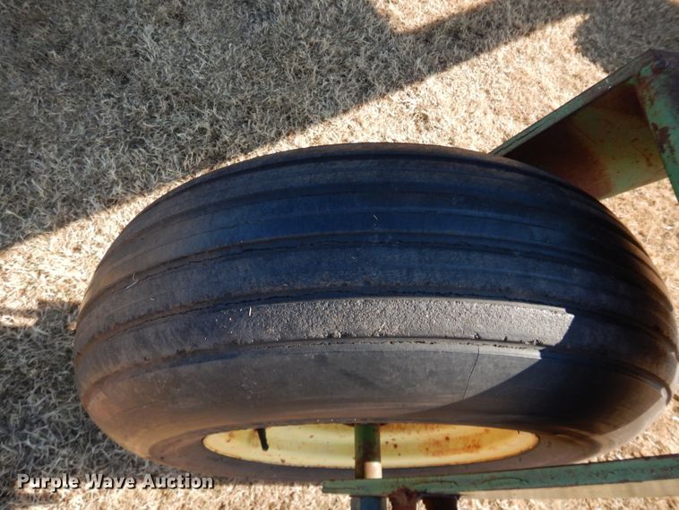 image for item DH3630 1975 John Deere 2270 windrower