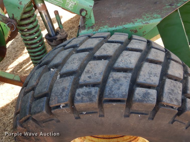 image for item DH3630 1975 John Deere 2270 windrower