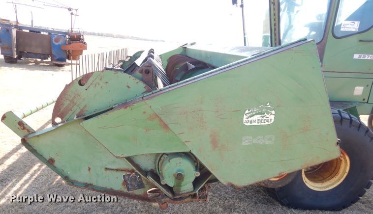 image for item DH3630 1975 John Deere 2270 windrower