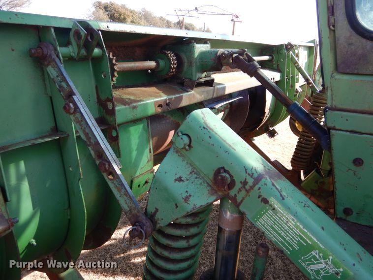 image for item DH3630 1975 John Deere 2270 windrower