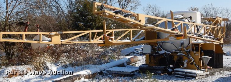 image for item DH6759 AGCO sprayer bed