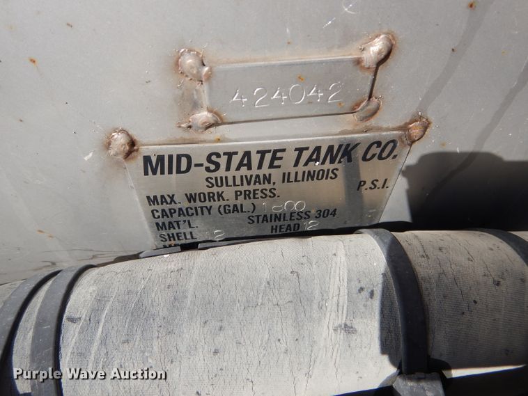 image for item DH6759 AGCO sprayer bed