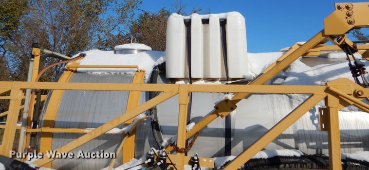 image for item DH6759 AGCO sprayer bed