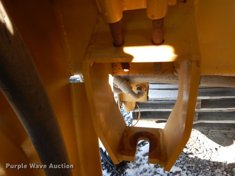 image for item DH6759 AGCO sprayer bed