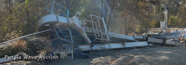 image for item DH6765 Doyle grain leg