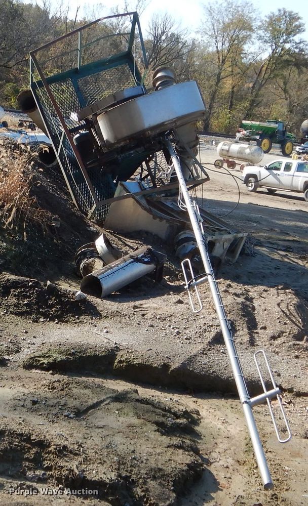 image for item DH6765 Doyle grain leg