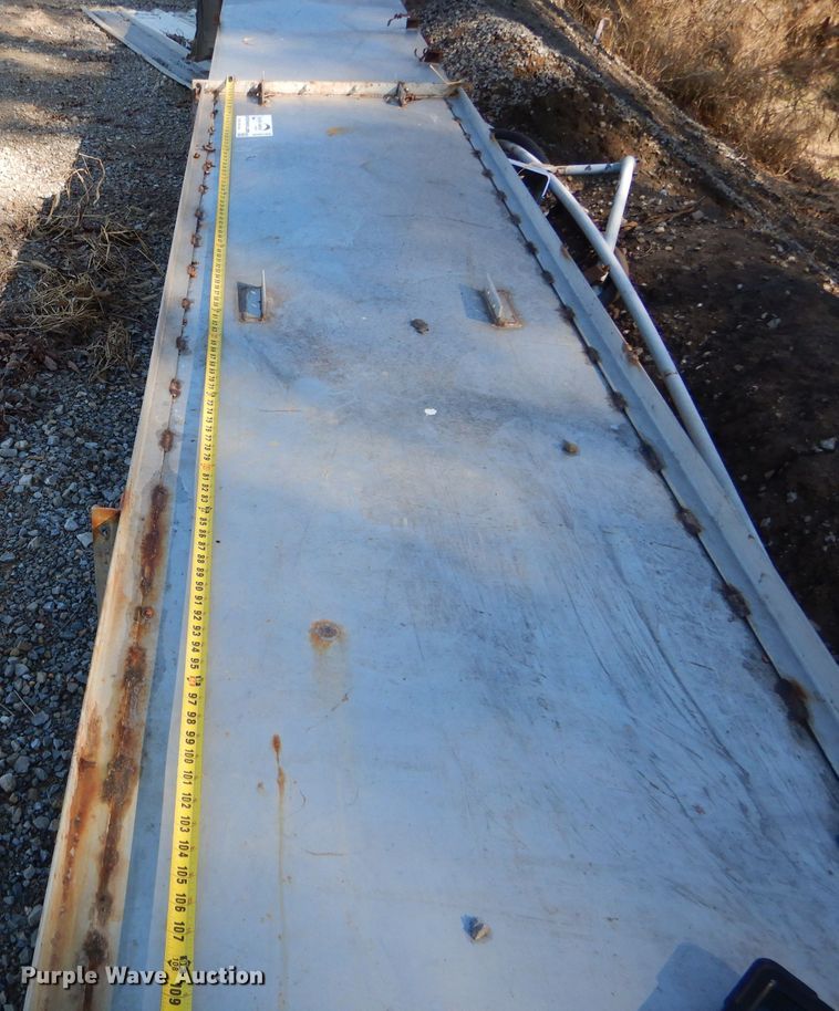 image for item DH6765 Doyle grain leg