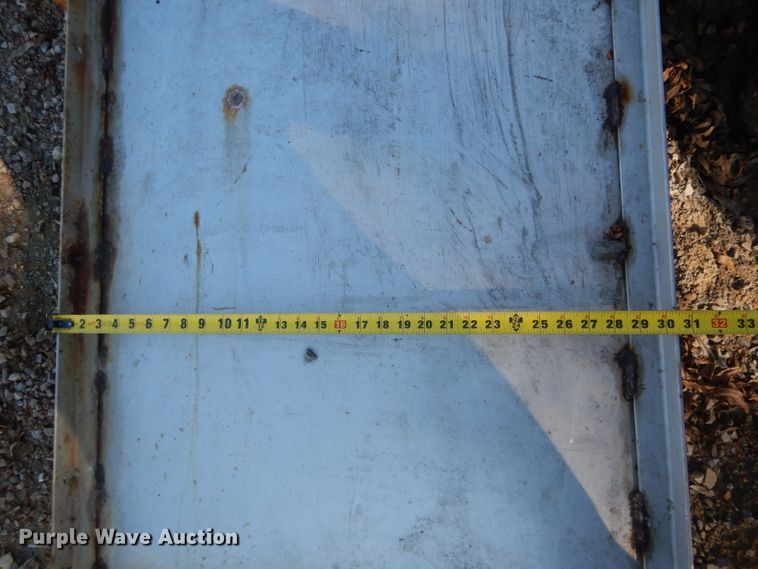 image for item DH6765 Doyle grain leg