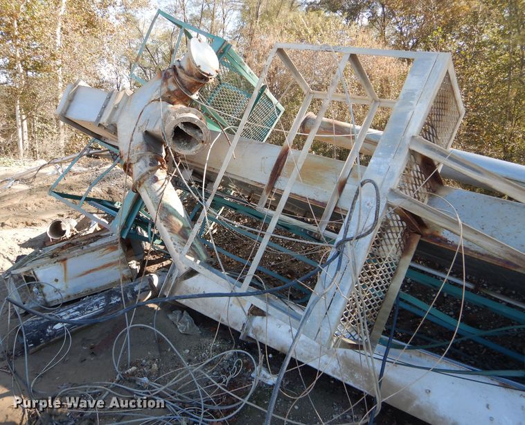 image for item DH6765 Doyle grain leg