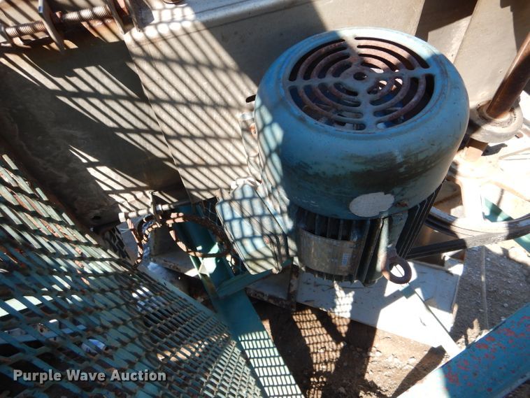 image for item DH6765 Doyle grain leg