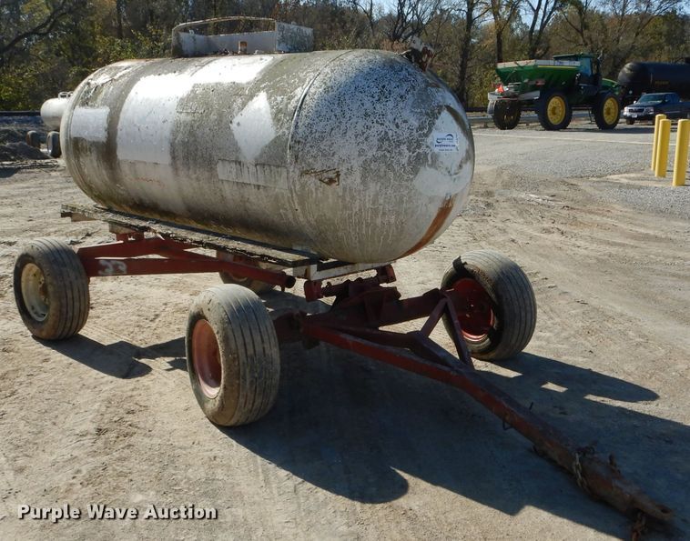 image for item DH6766 Anhydrous ammonia tank