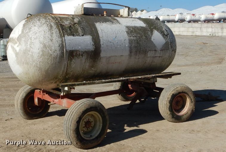 image for item DH6766 Anhydrous ammonia tank