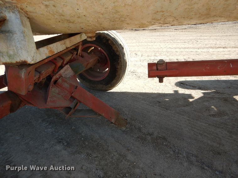 image for item DH6766 Anhydrous ammonia tank