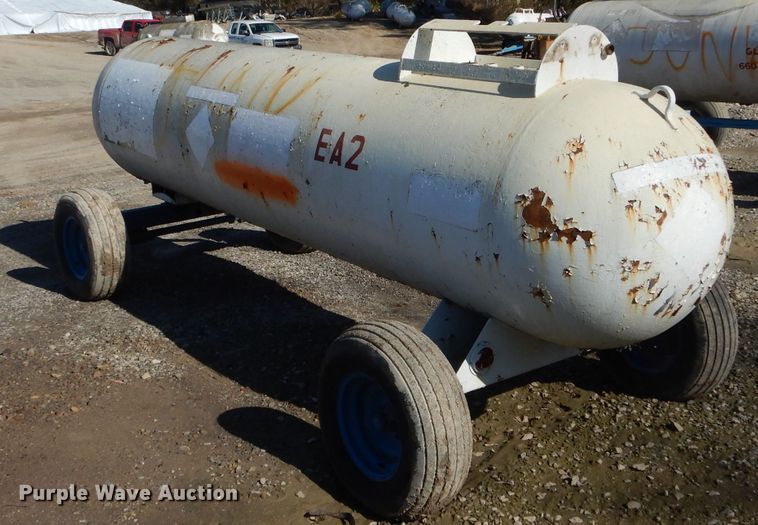 image for item DH6767 Anhydrous ammonia tank