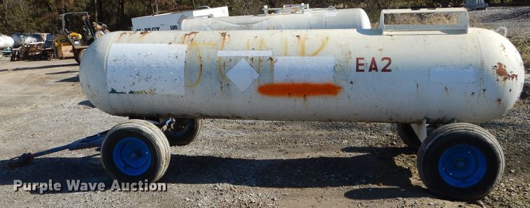 image for item DH6767 Anhydrous ammonia tank