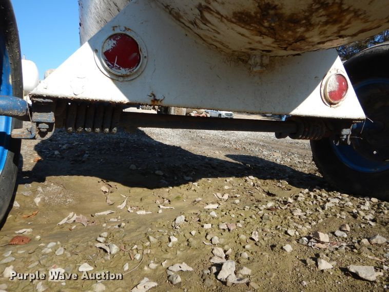 image for item DH6767 Anhydrous ammonia tank