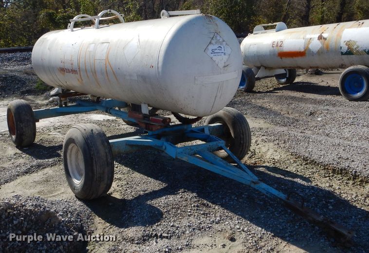 image for item DH6768 Anhydrous ammonia tank