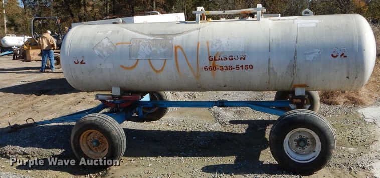 image for item DH6768 Anhydrous ammonia tank