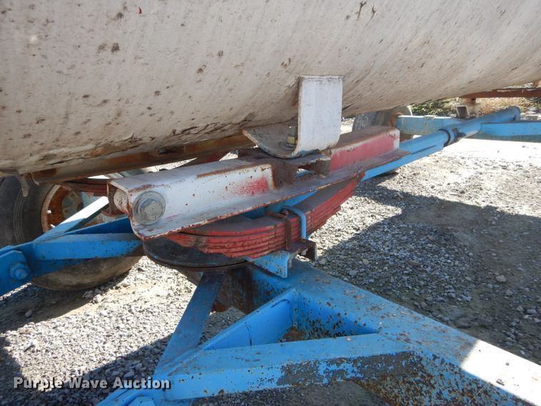 image for item DH6768 Anhydrous ammonia tank
