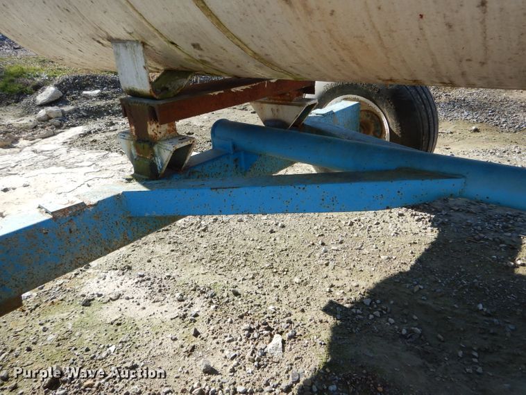 image for item DH6768 Anhydrous ammonia tank