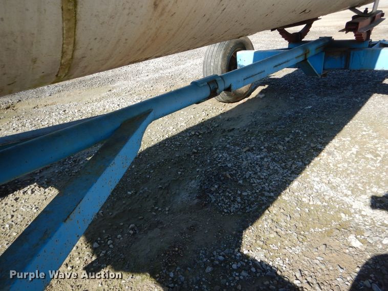 image for item DH6768 Anhydrous ammonia tank