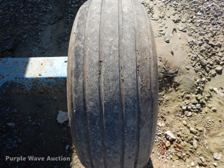 image for item DH6768 Anhydrous ammonia tank