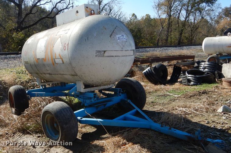 image for item DH6769 Anhydrous ammonia tank