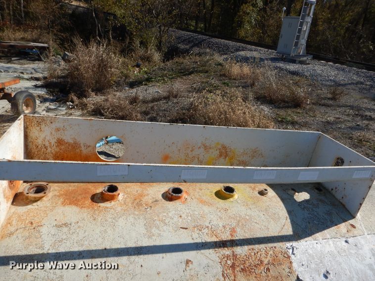 image for item DH6769 Anhydrous ammonia tank