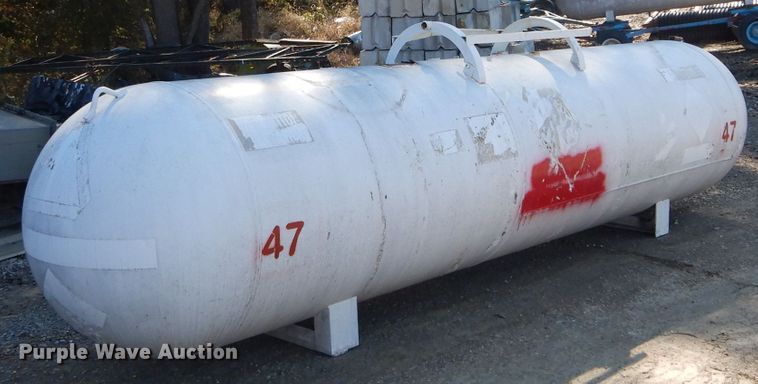 image for item DH6773 Anhydrous ammonia tank