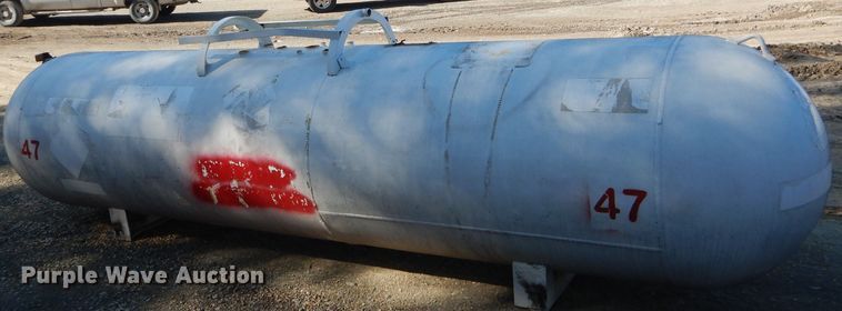 image for item DH6773 Anhydrous ammonia tank