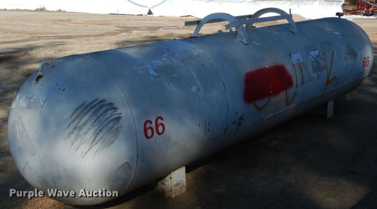 image for item DH6774 Anhydrous ammonia tank