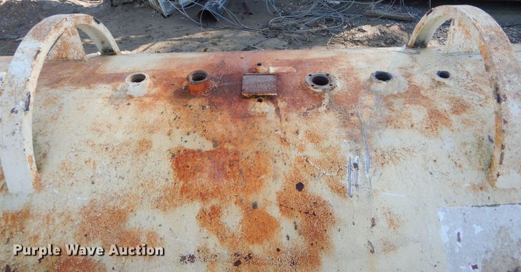 image for item DH6776 Anhydrous ammonia tank