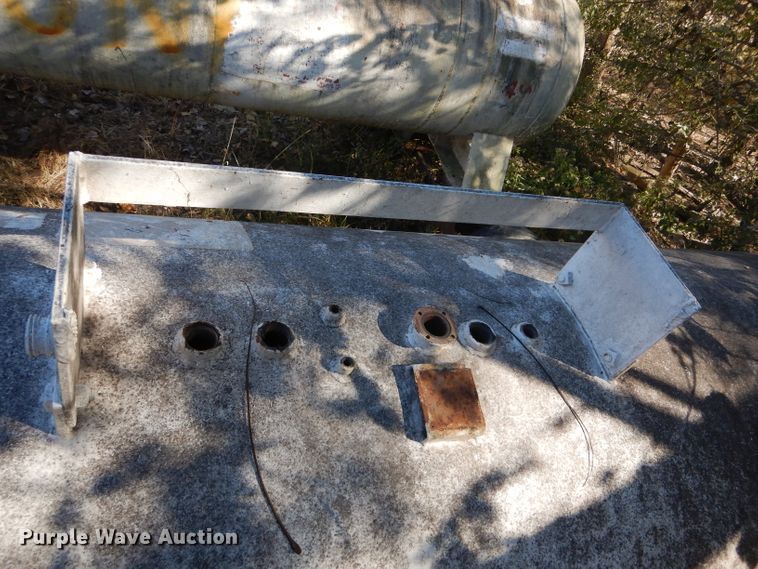 image for item DH6782 Anhydrous ammonia tank