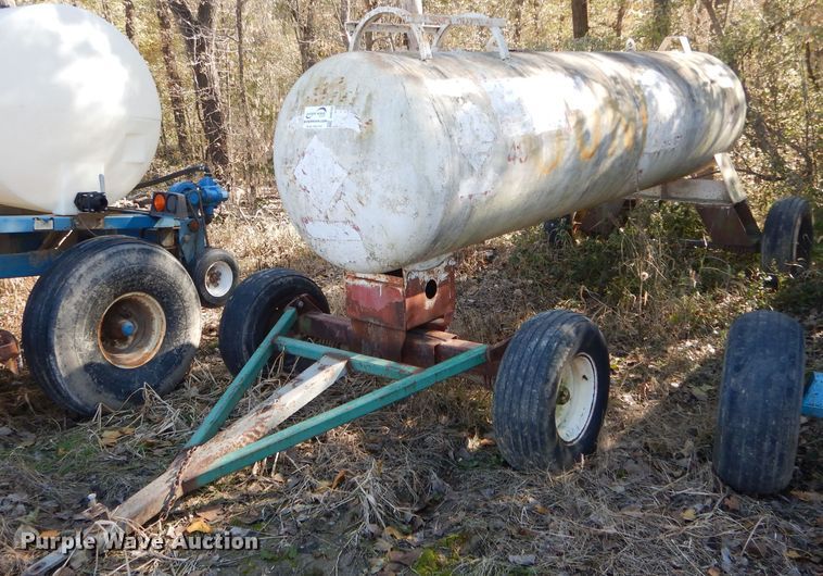 image for item DH6783 Anhydrous ammonia tank