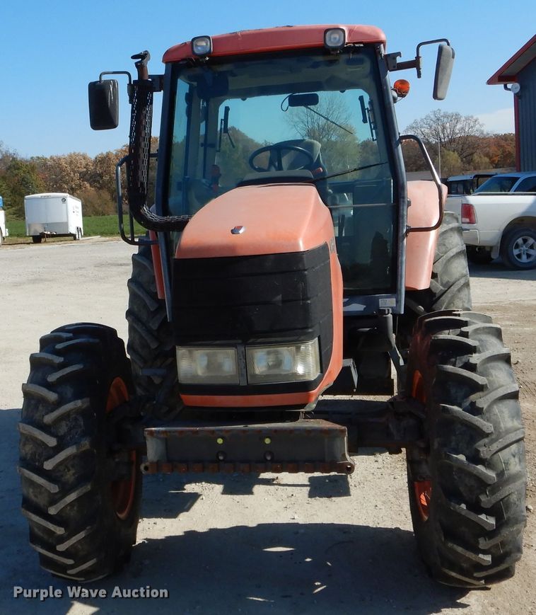 image for item DH6794 Kubota M105X MFWD tractor