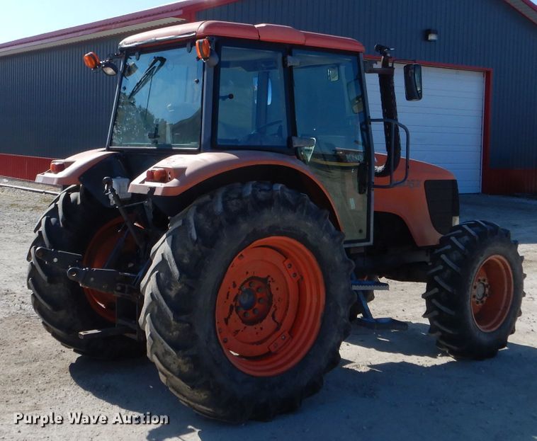 image for item DH6794 Kubota M105X MFWD tractor