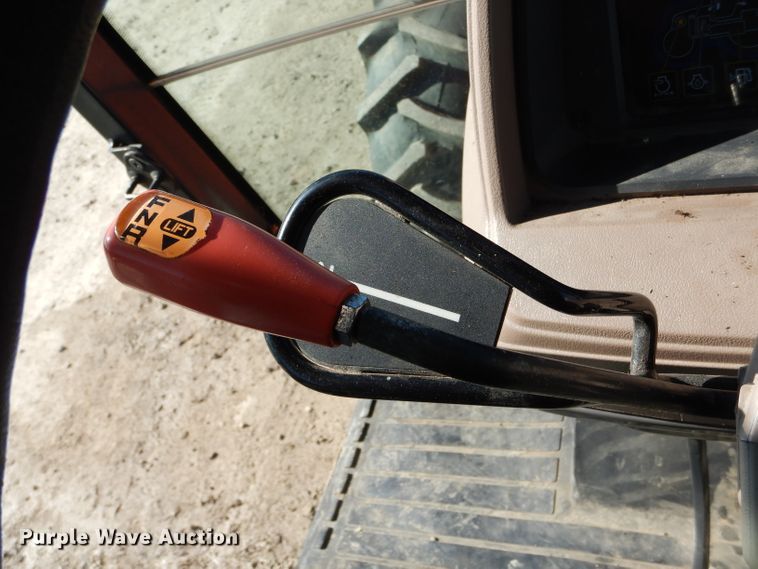 image for item DH6794 Kubota M105X MFWD tractor