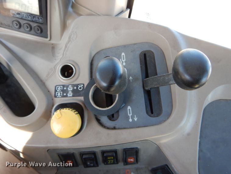 image for item DH6794 Kubota M105X MFWD tractor