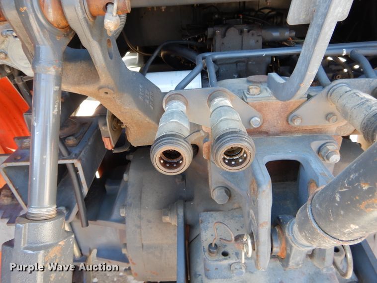 image for item DH6794 Kubota M105X MFWD tractor