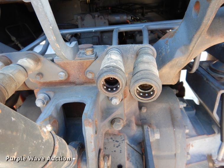 image for item DH6794 Kubota M105X MFWD tractor