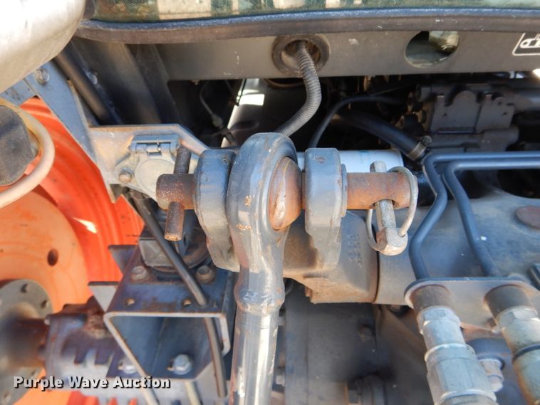 image for item DH6794 Kubota M105X MFWD tractor