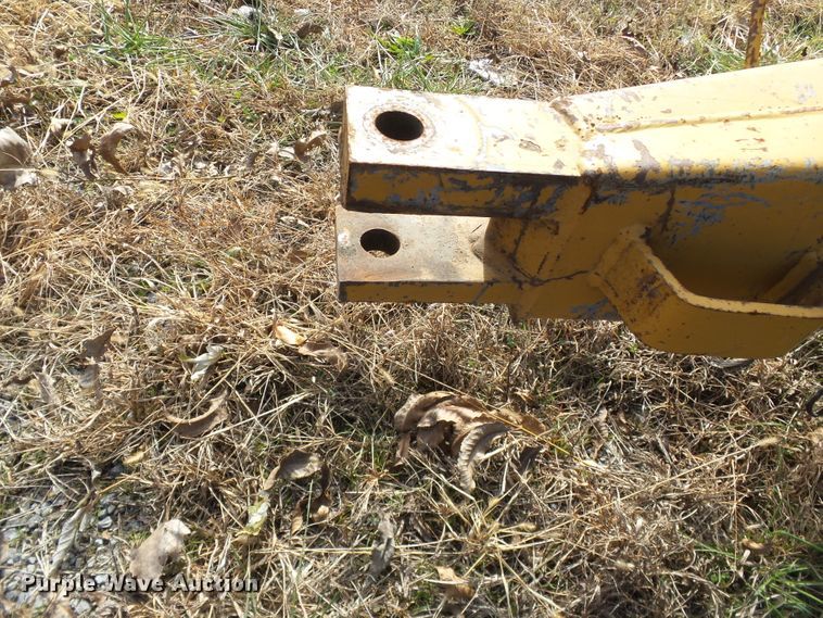 image for item DH7766 Knight 1040 manure spreader