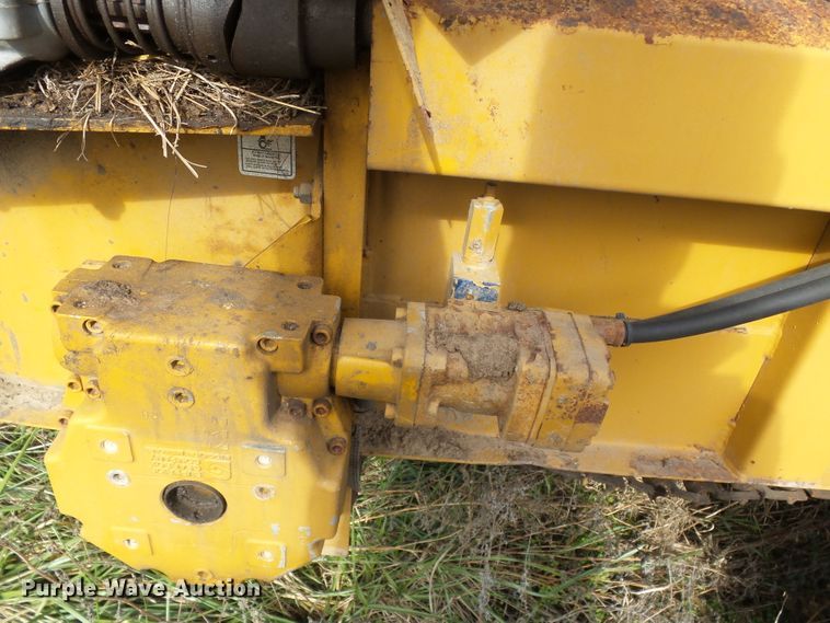 image for item DH7766 Knight 1040 manure spreader