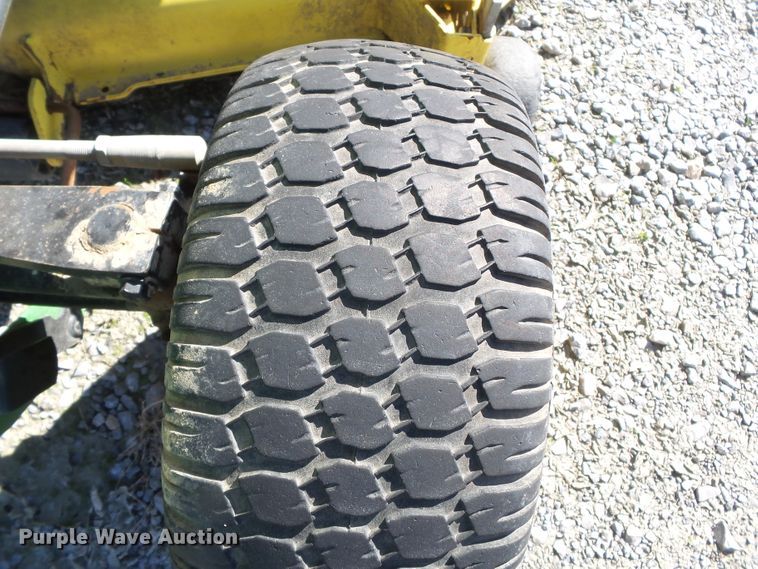 image for item DH7788 2003 John Deere GX345 lawn mower