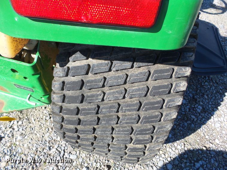 image for item DH7788 2003 John Deere GX345 lawn mower