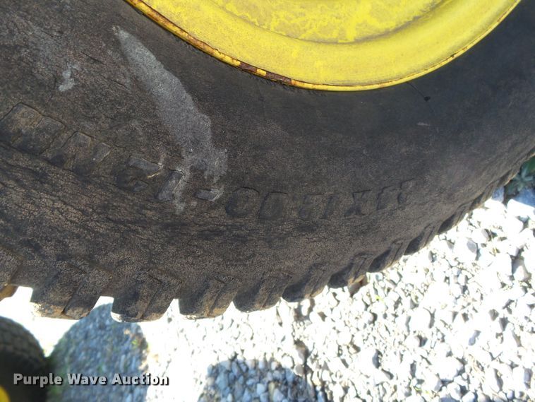 image for item DH7788 2003 John Deere GX345 lawn mower