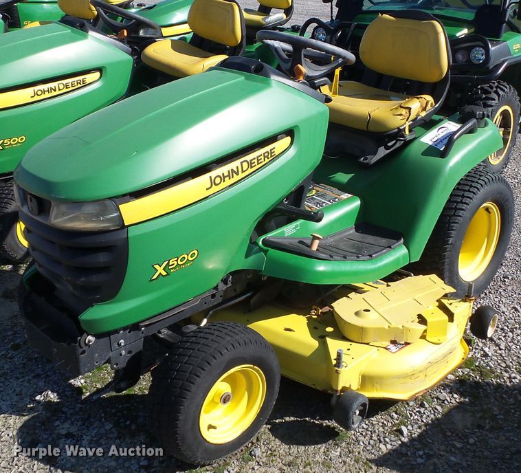 image for item DH7790 2007 John Deere X500 lawn mower