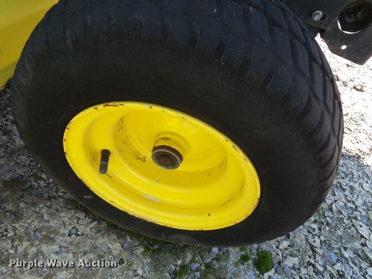image for item DH7790 2007 John Deere X500 lawn mower