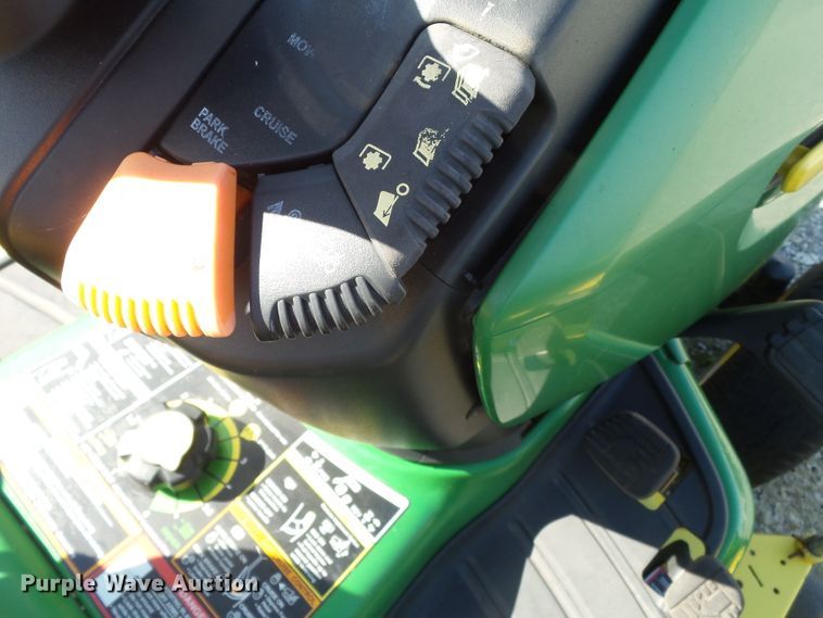 image for item DH7790 2007 John Deere X500 lawn mower